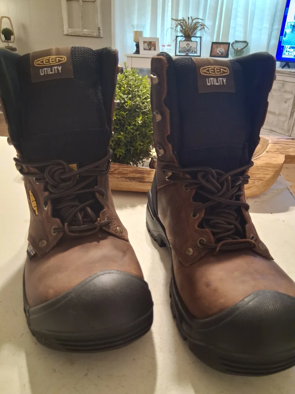 KEEN Utility 8